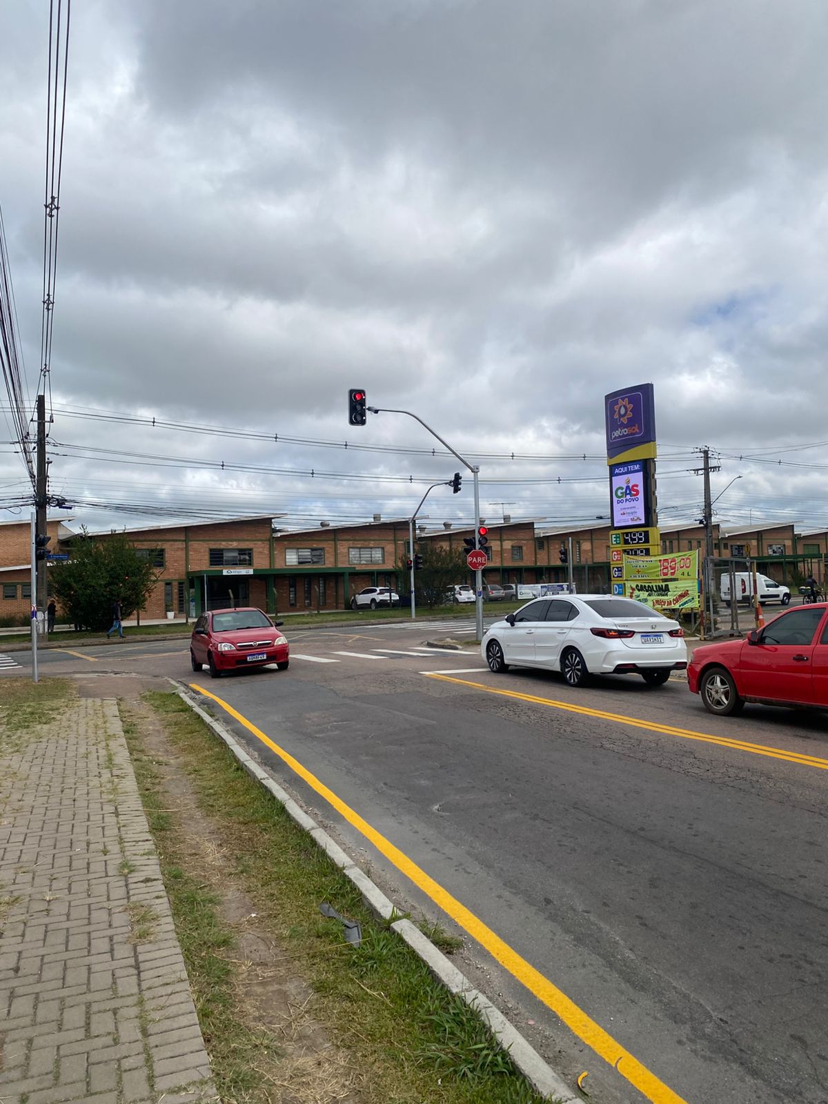 Trânsito fluindo no Umbará